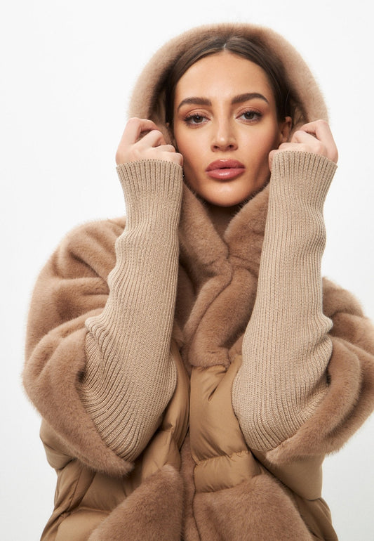 Serene Taupe Fur Coat™ – oversized beige faux fur jas dames, warme textuur