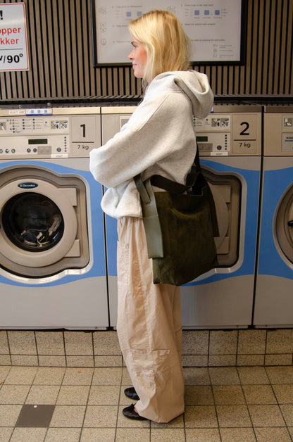 Elinor™ Olive Weekend Bag – Geräumige olivgrüne Tasche mit Seitentaschen und luxuriöser Verarbeitung | Becker's Amsterdam™