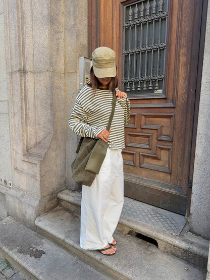 Elinor™ Olive Weekend Bag – Geräumige olivgrüne Tasche mit Seitentaschen und luxuriöser Verarbeitung | Becker's Amsterdam™