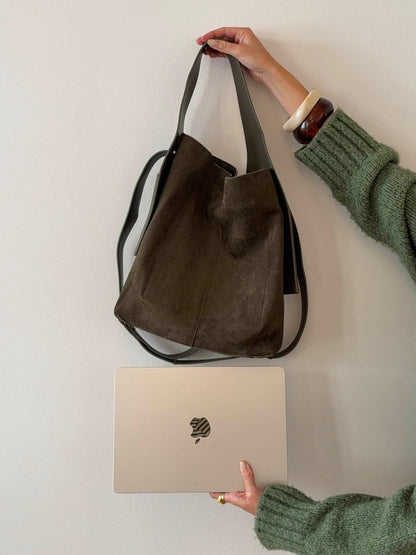 Elinor™ Olive Weekend Bag – Geräumige olivgrüne Tasche mit Seitentaschen und luxuriöser Verarbeitung | Becker's Amsterdam™