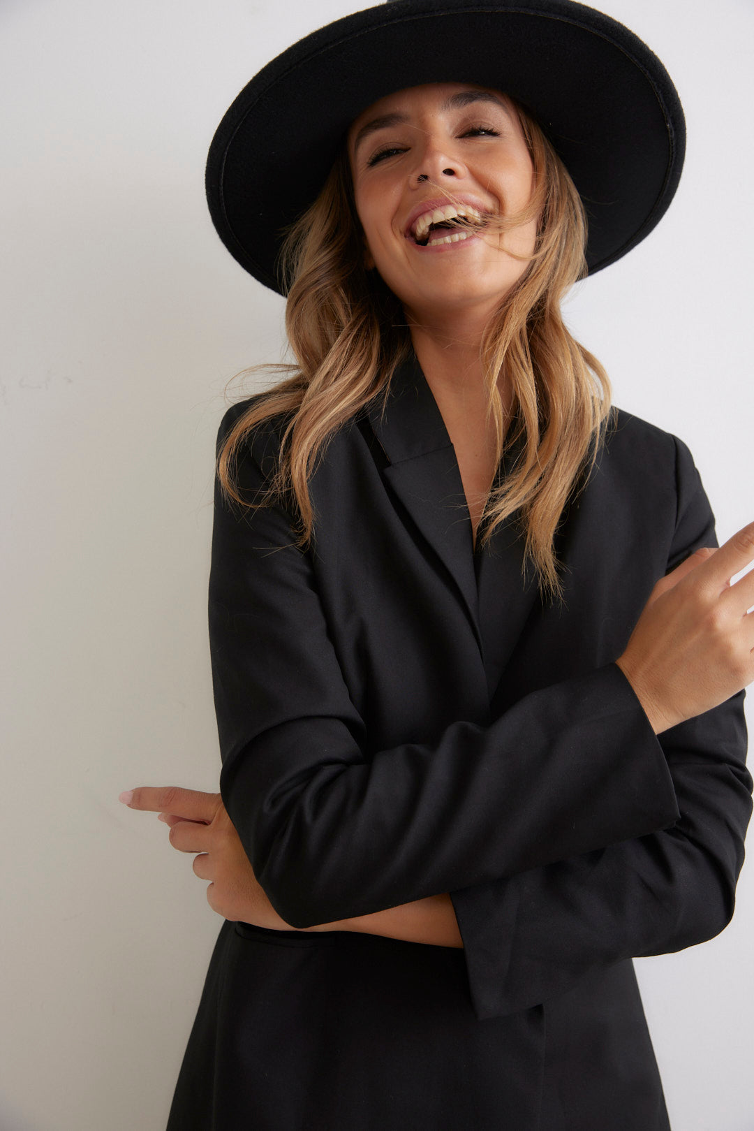 Truman Regent Coat™ – Extra Long Women's Coat | Becker's Amsterdam
